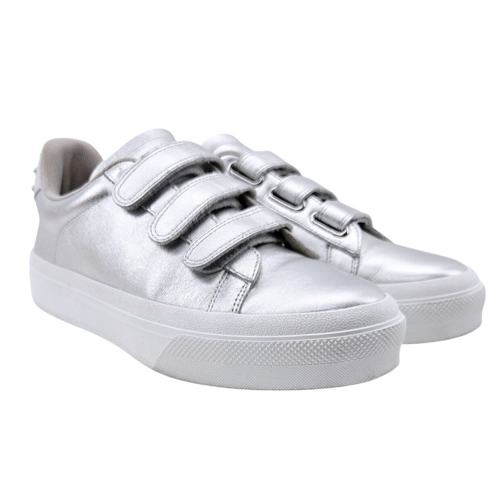 JSlides Gennie Silver Sneaker - Size 9‎